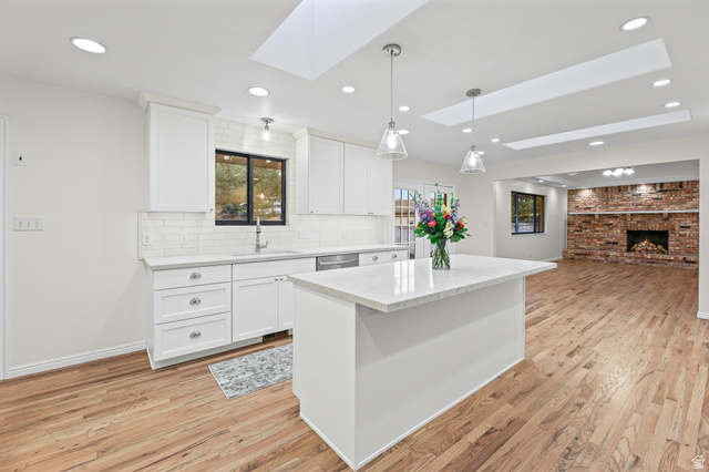 1649 Success Lane Sandy, UT 84092 - Photo 5 of 36 New Kitchen
