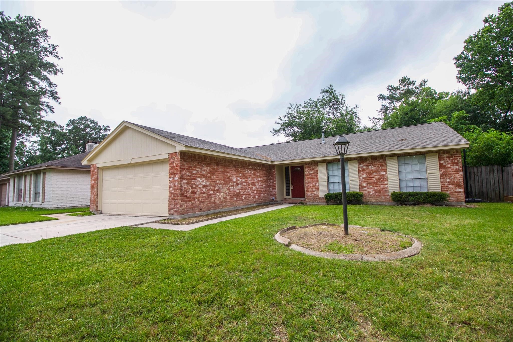 22219 Acorn Valley Drive Spring, TX 77389 - Photo 2 of 9