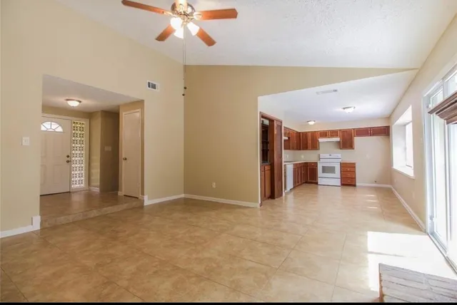 $1,850 | 22219 Acorn Valley Drive, Spring, TX 77389