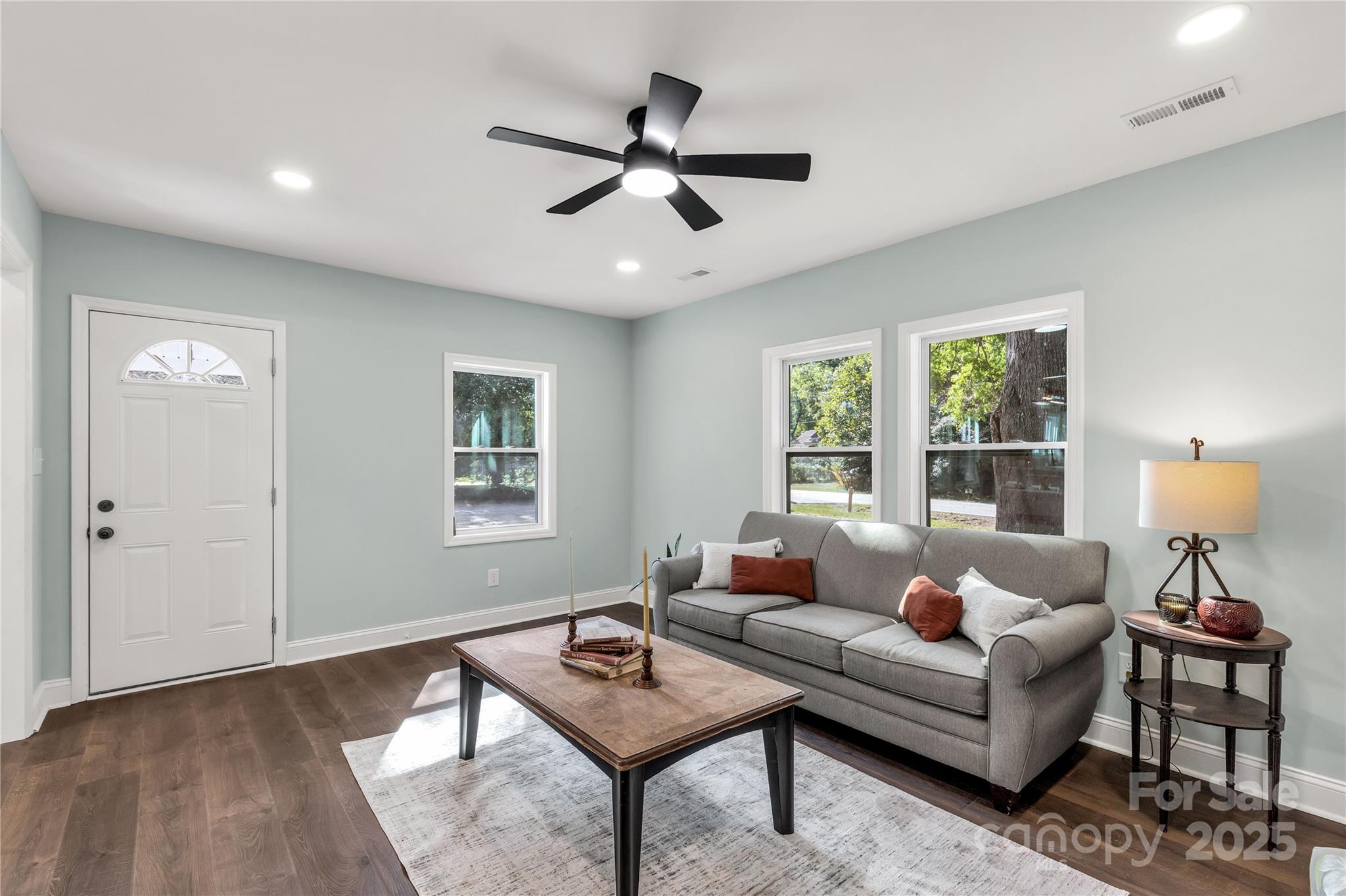 951 Confederate Avenue Lancaster, SC 29720 - Photo 6 of 29 a living room with furniture and a window