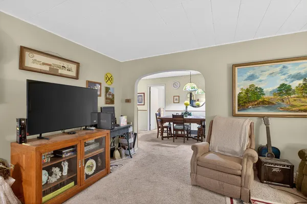 $124,900 | 2013 Cooper Street, Jackson, MI 49202