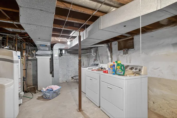 $124,900 | 2013 Cooper Street, Jackson, MI 49202