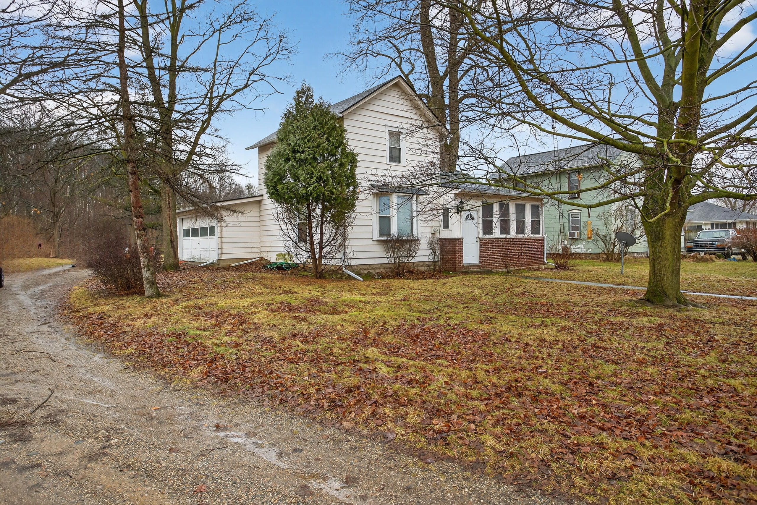 2013 Cooper Street Jackson, MI 49202 - Photo 4 of 27 2013 Cooper Rd, Jackson, MI 49202