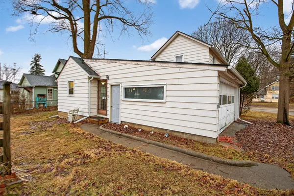 $124,900 | 2013 Cooper Street, Jackson, MI 49202