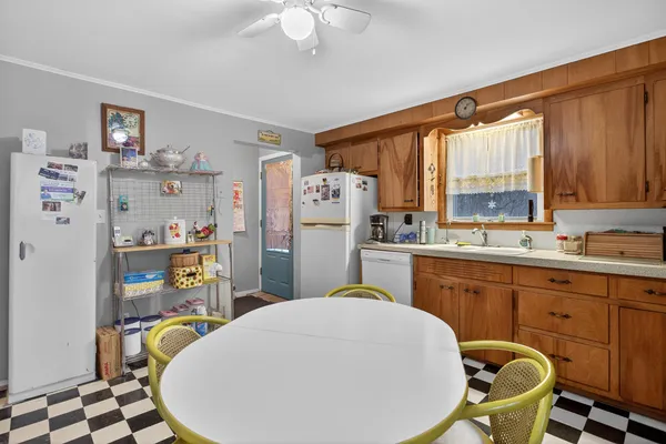 $124,900 | 2013 Cooper Street, Jackson, MI 49202