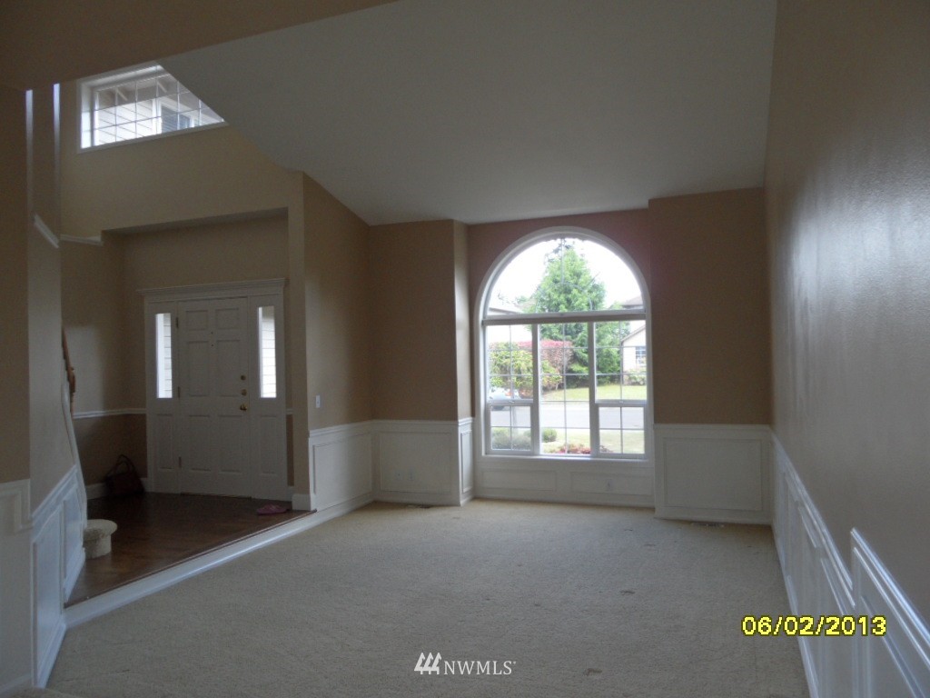 23104 14th Drive Southeast Bothell, WA 98021 - Photo 3 of 14 Gallery Image 3