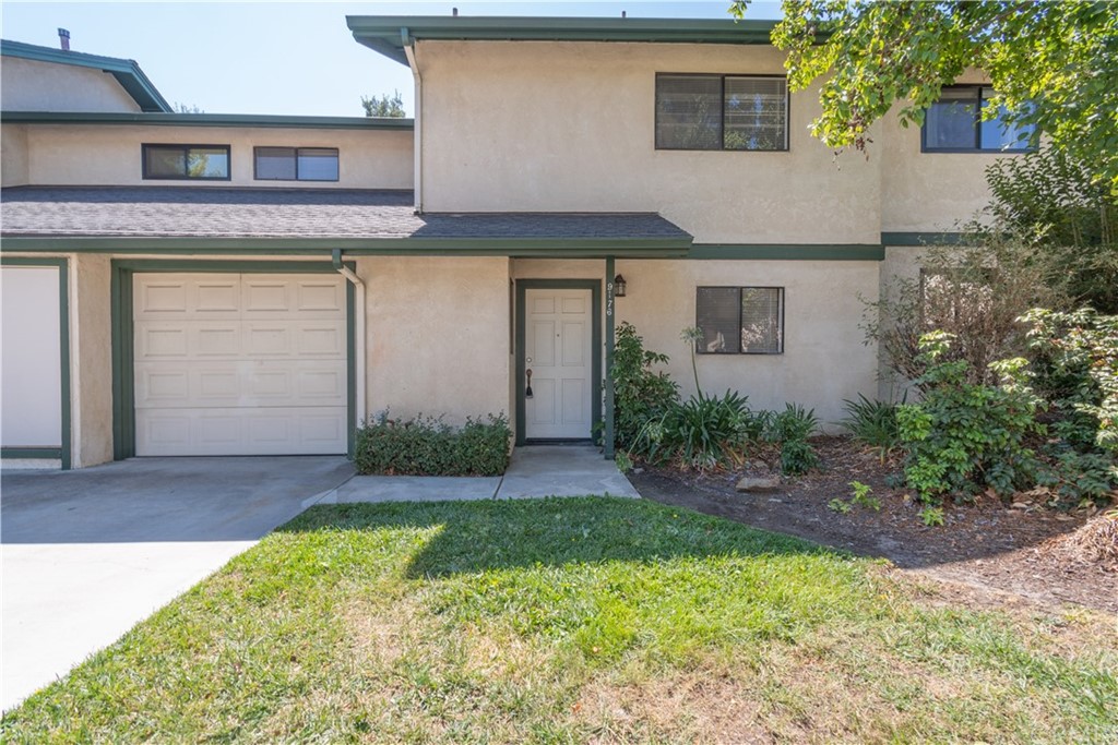 Front of house, very well maintained complex close to schools, shopping and freeway.  Short drive to San Luis Obispo.