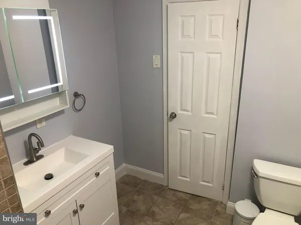 $2,000 | 13013 Townsend Road, Unit A3, Philadelphia, PA 19154