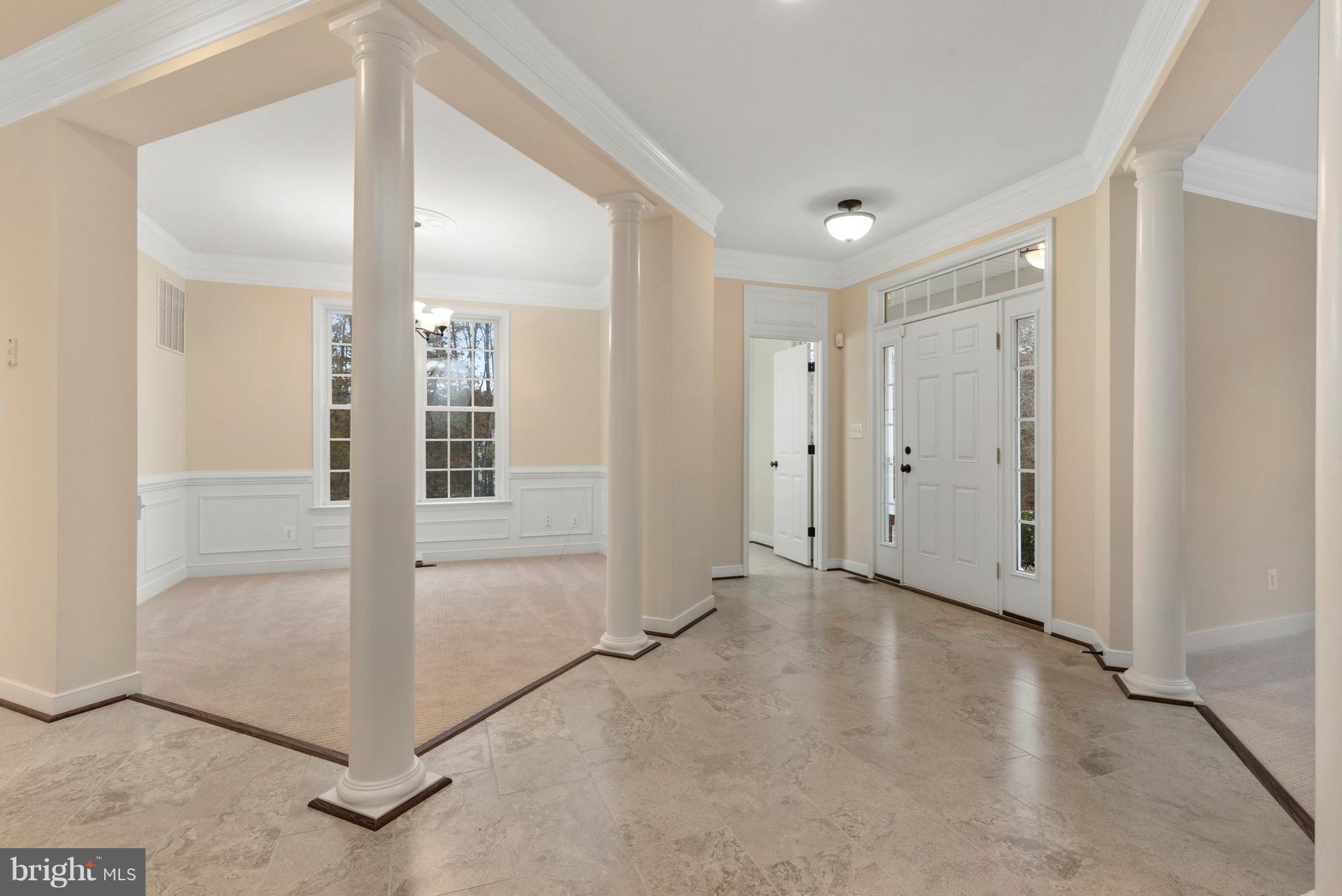 75 Marsh Run Road Fredericksburg, VA 22406 - Photo 5 of 33 Foyer