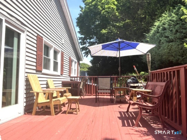 122 Black Point Road East Lyme, CT 06357 - Photo 33 of 40