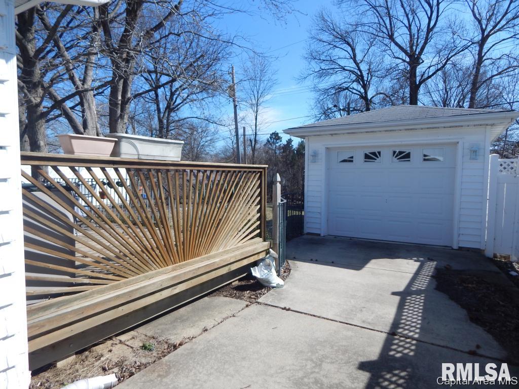 3642 Lancaster Road Springfield, IL 62703 - Photo 2 of 17