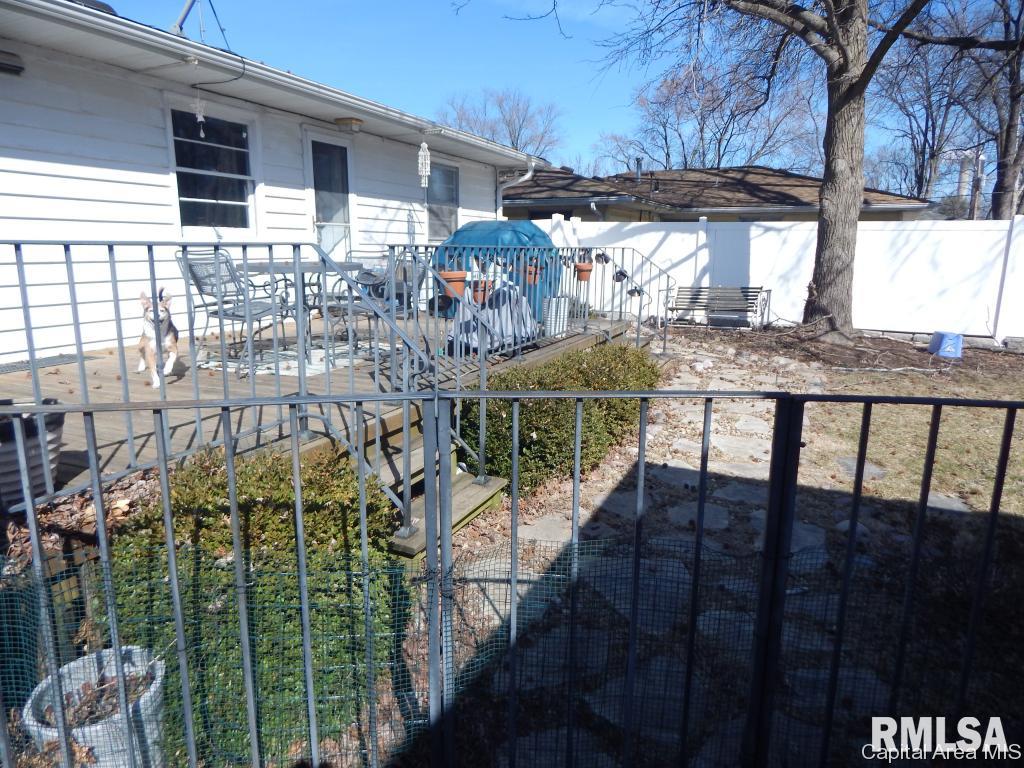 3642 Lancaster Road Springfield, IL 62703 - Photo 3 of 17