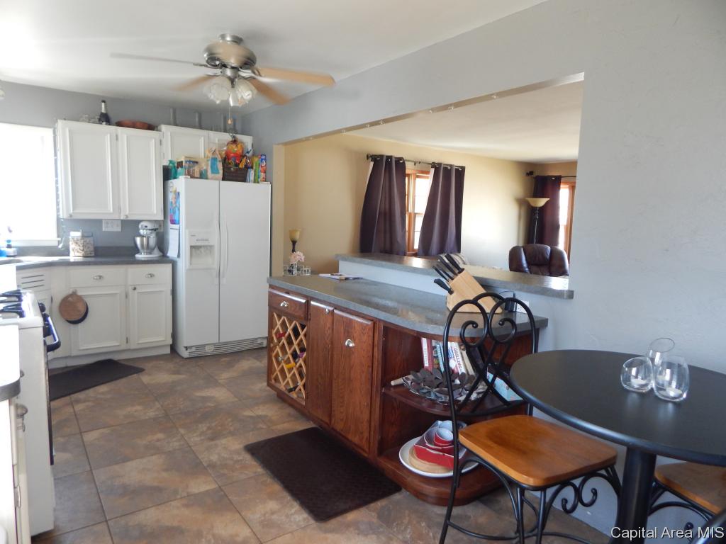 3642 Lancaster Road Springfield, IL 62703 - Photo 6 of 17