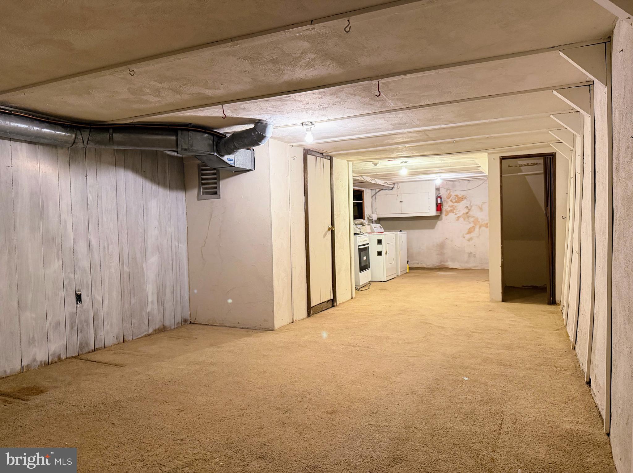 910 Mountain Street Philadelphia, PA 19148 - Photo 26 of 31 a view of a storage & utility room