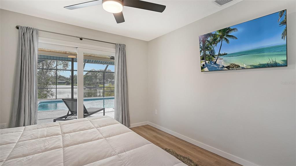 3924 Helene Street Sarasota, FL 34233 - Photo 34 of 53 a room with a balcony and furniture