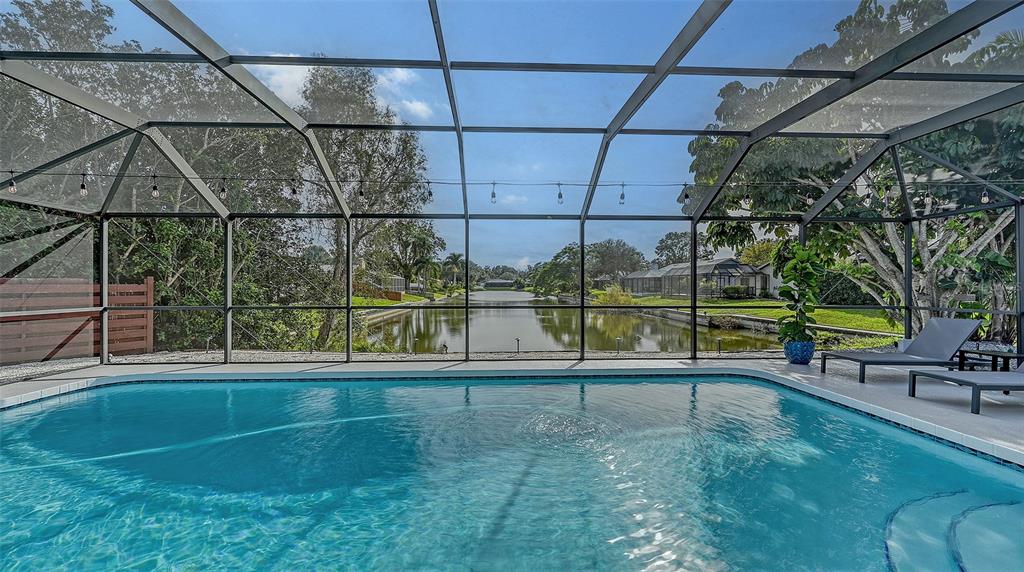 3924 Helene Street Sarasota, FL 34233 - Photo 43 of 53 a view of a terrace