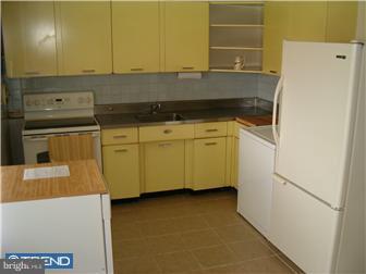 24 Quill Road Levittown, PA 19057 - Photo 3 of 8 Kitchen