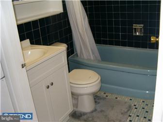 24 Quill Road Levittown, PA 19057 - Photo 4 of 8 Bathroom