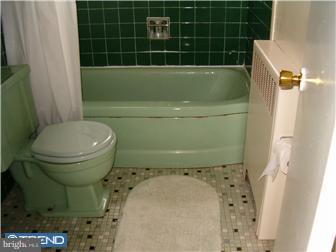 24 Quill Road Levittown, PA 19057 - Photo 7 of 8 Bathroom