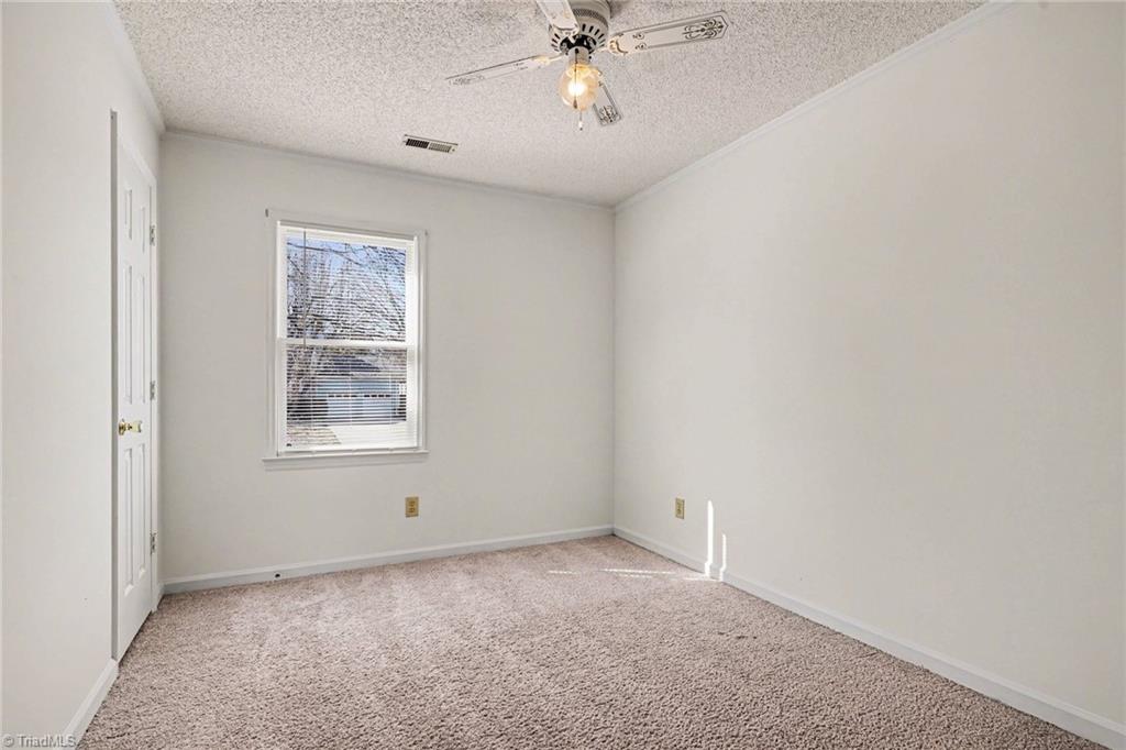 3226 Derby Circle High Point, NC 27265 - Photo 17 of 22