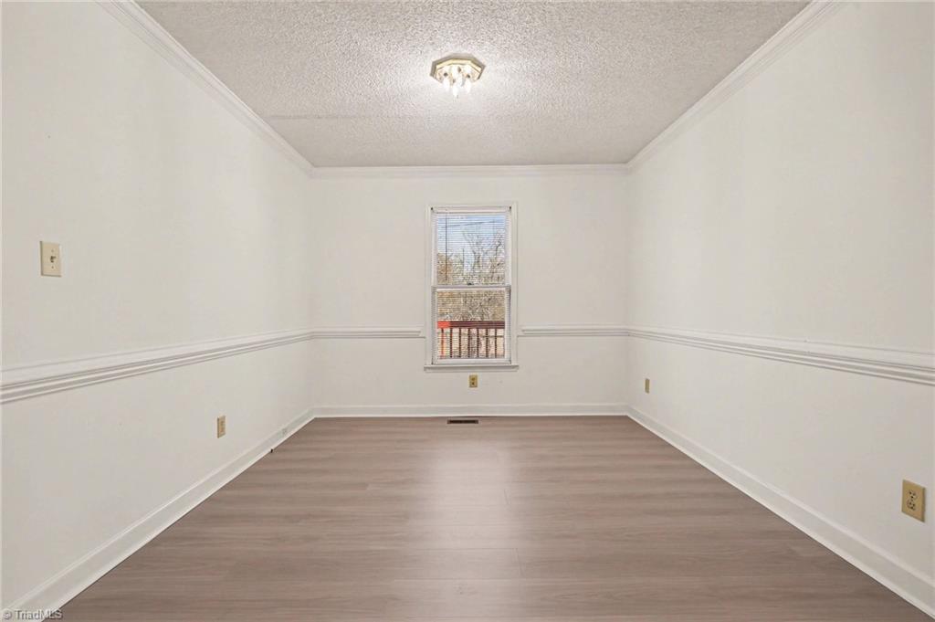 3226 Derby Circle High Point, NC 27265 - Photo 8 of 22