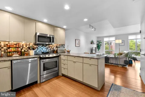 $1,395,000 | 256 South 3rd Street, Philadelphia, PA 19106