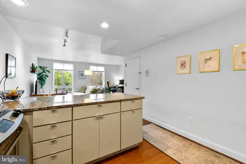 $1,395,000 | 256 South 3rd Street, Philadelphia, PA 19106