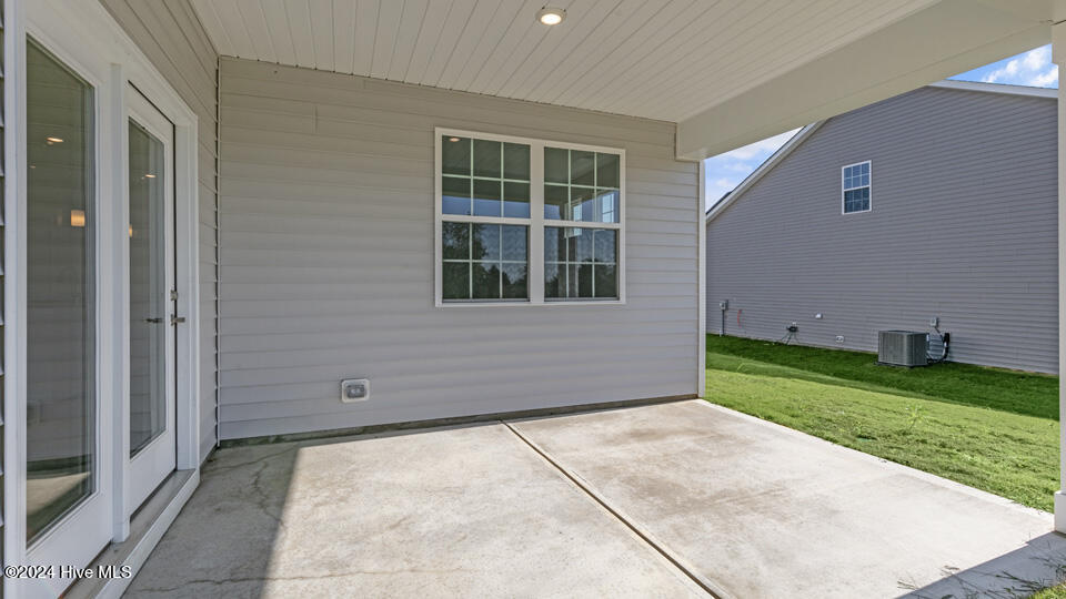 512 Ragapple Lane Aberdeen, NC 28315 - Photo 35 of 39 Bristol