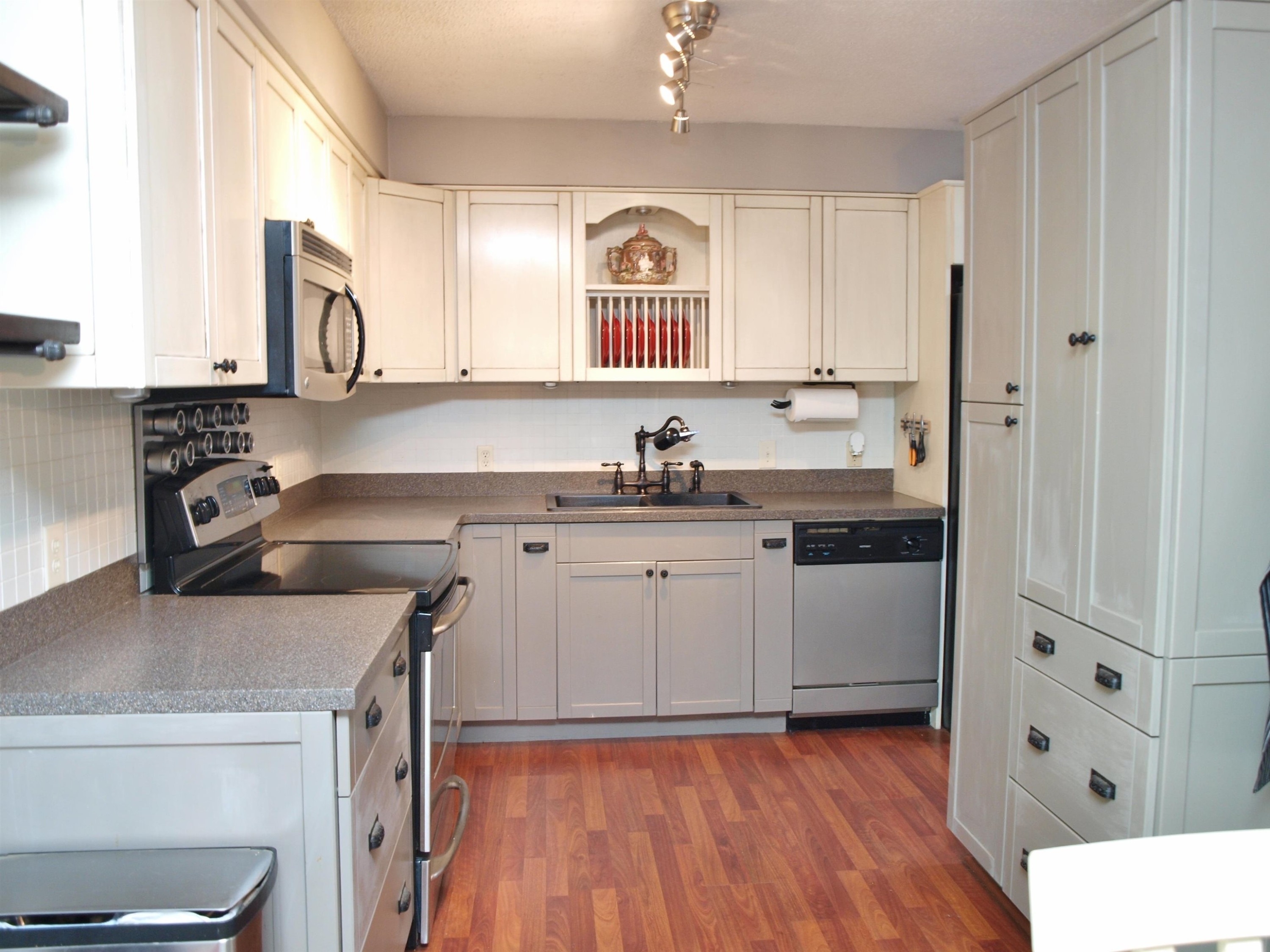 816 Carlyle Road Zebulon, NC 27597 - Photo 7 of 27 Photo 7