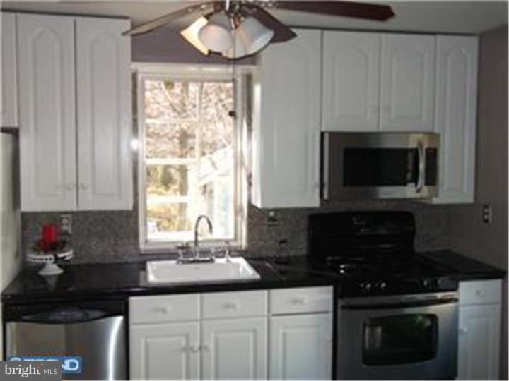 536 Sunset Avenue Maple Shade, NJ 08052 - Photo 5 of 13 Gallery Image 5