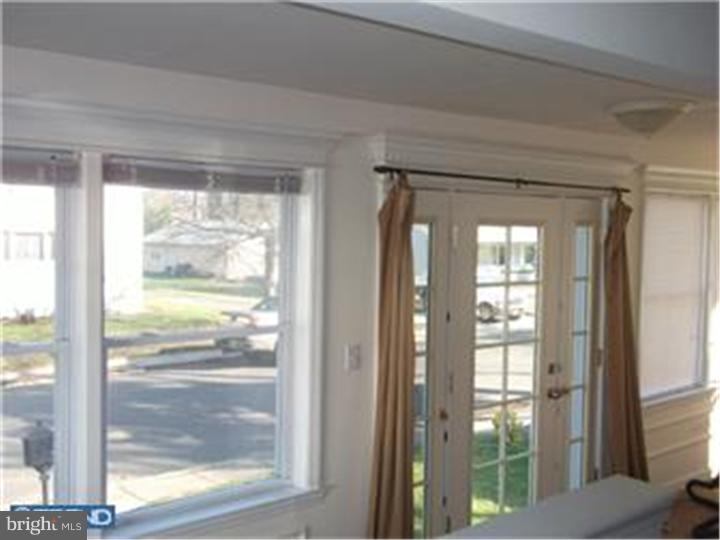 536 Sunset Avenue Maple Shade, NJ 08052 - Photo 10 of 13 Gallery Image 10