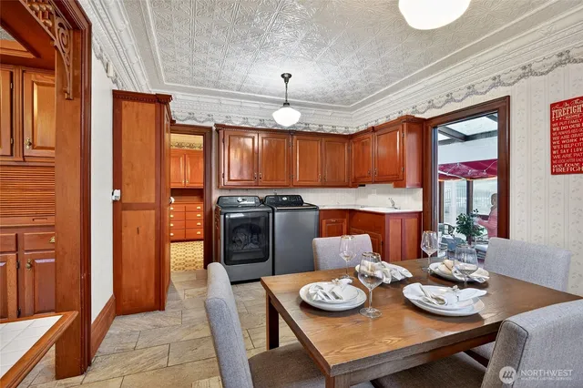 $579,999 | 615 North Pearl Street, Centralia, WA 98531