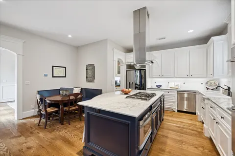 $1,450,000 | 2124 Gostick Street, Houston, TX 77008