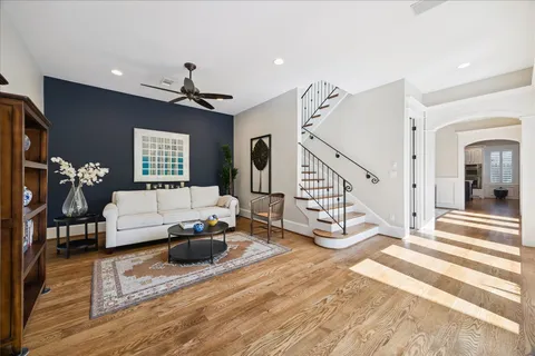 $1,450,000 | 2124 Gostick Street, Houston, TX 77008