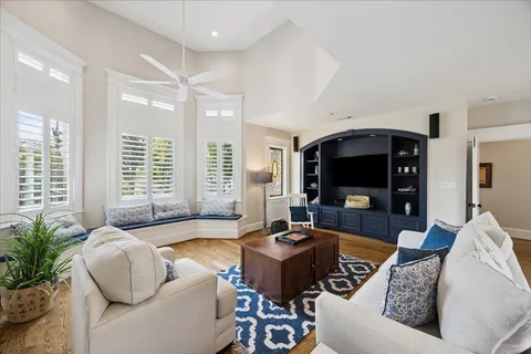 $1,450,000 | 2124 Gostick Street, Houston, TX 77008