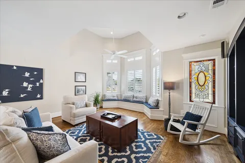 $1,450,000 | 2124 Gostick Street, Houston, TX 77008