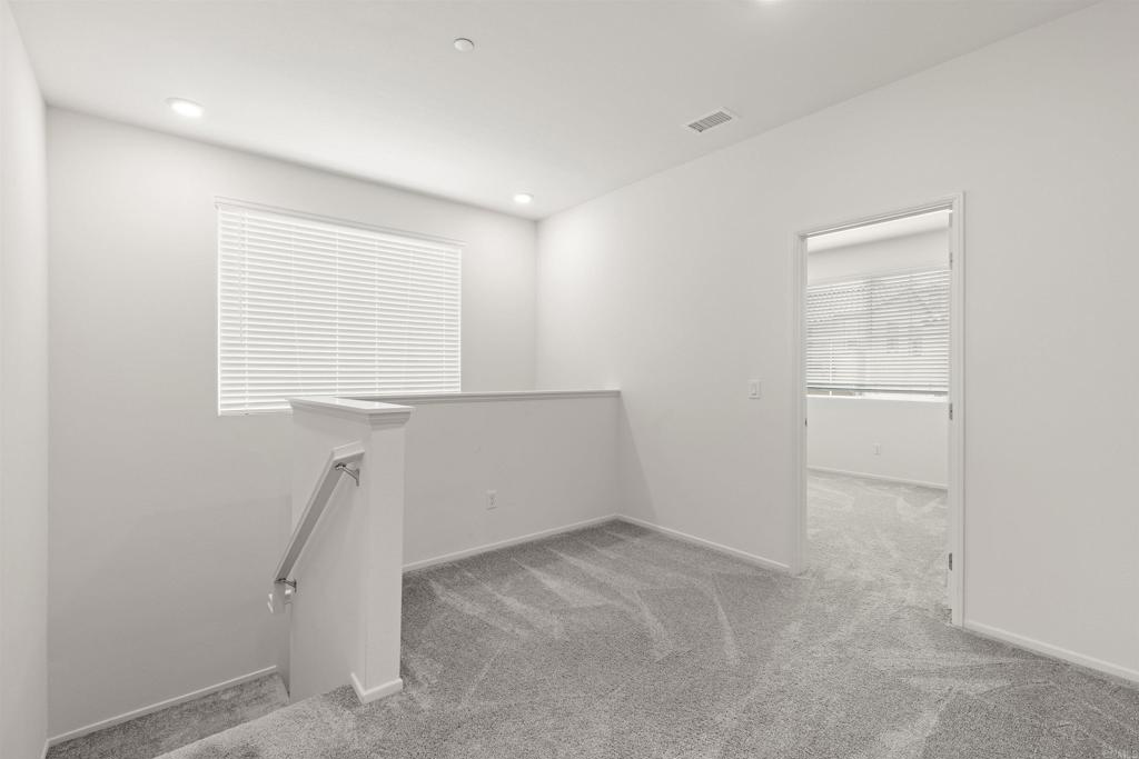 895 Brookdale Drive Vista, CA 92081 - Photo 17 of 45 a view of room