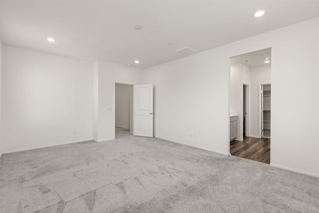 895 Brookdale Drive Vista, CA 92081 - Photo 21 of 45 a view of an empty room