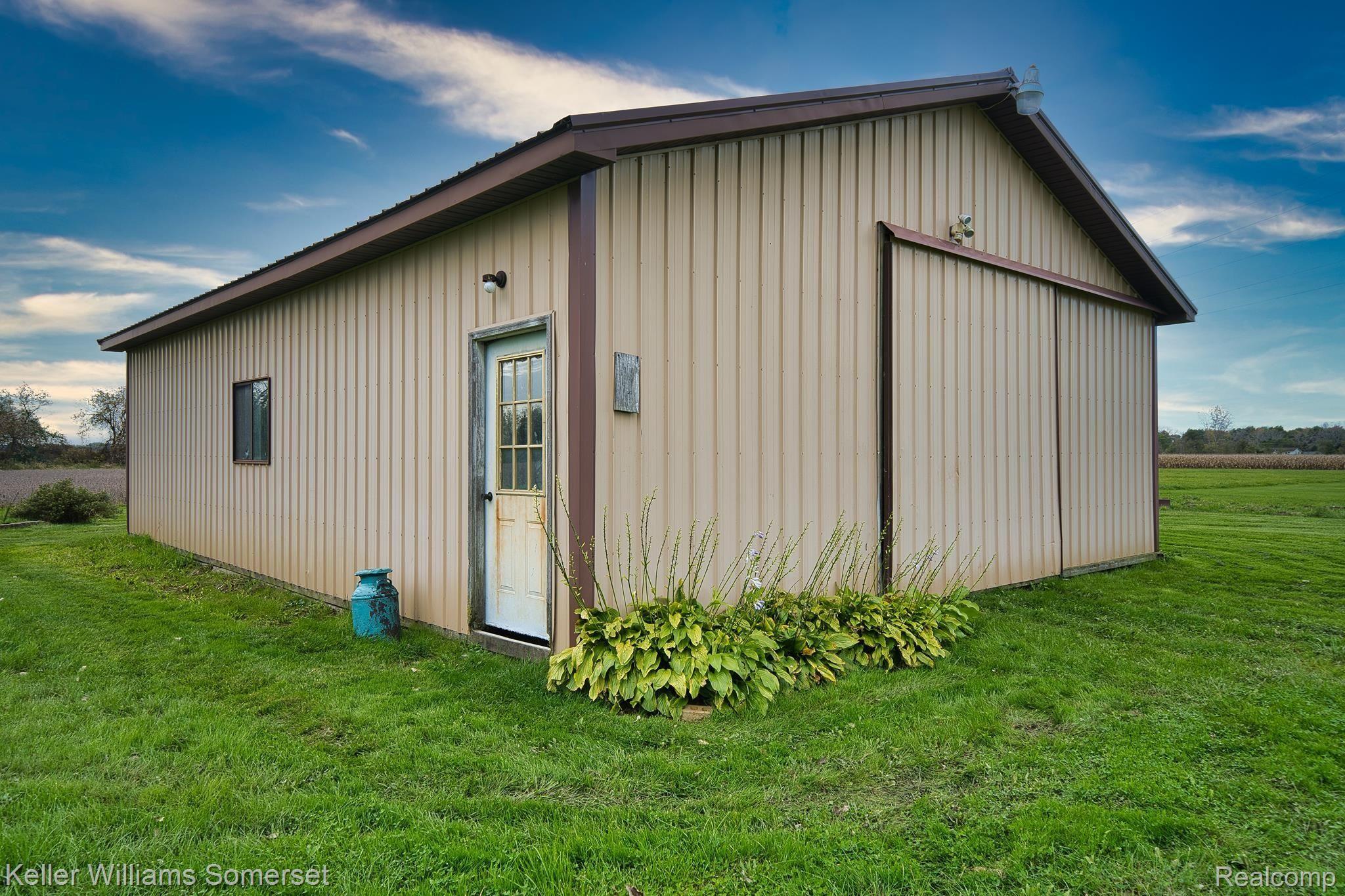 24100 Pratt Road Armada, MI 48005 - Photo 11 of 31 DSC09960.jpg