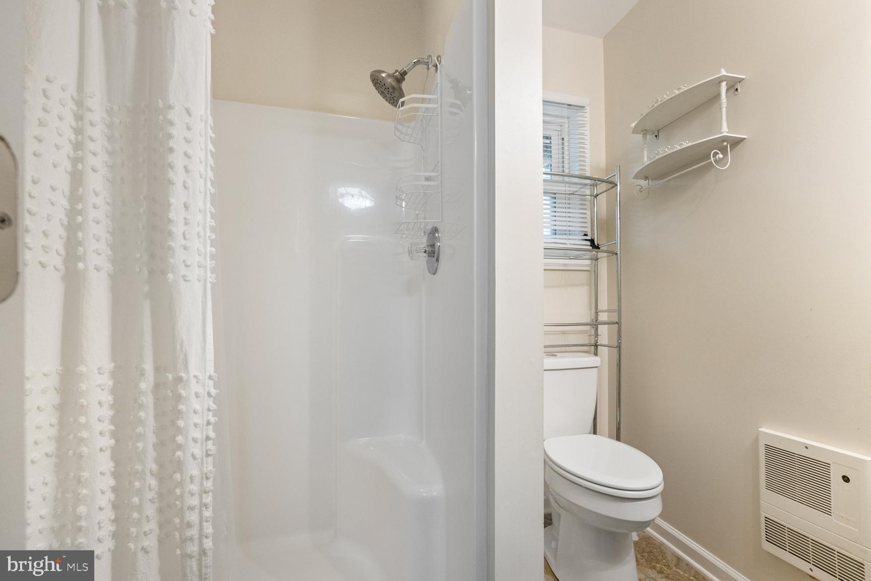 2891 Saumsville Road Maurertown, VA 22644 - Photo 39 of 68 Apartment/In-laws Suite/Flex Space Full Bathroom