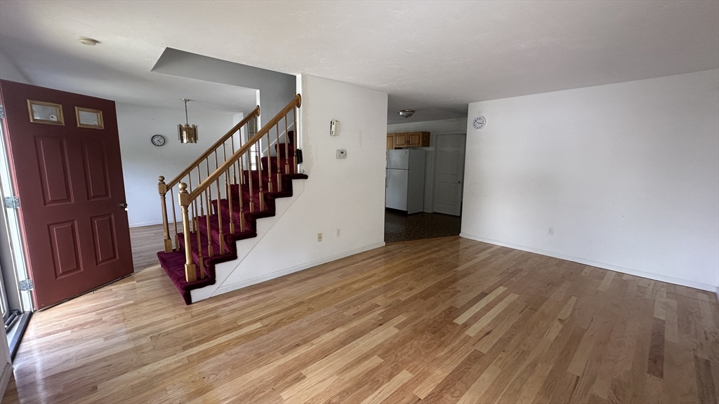 7 Tanners Path Marlborough, MA 01752 - Photo 6 of 34