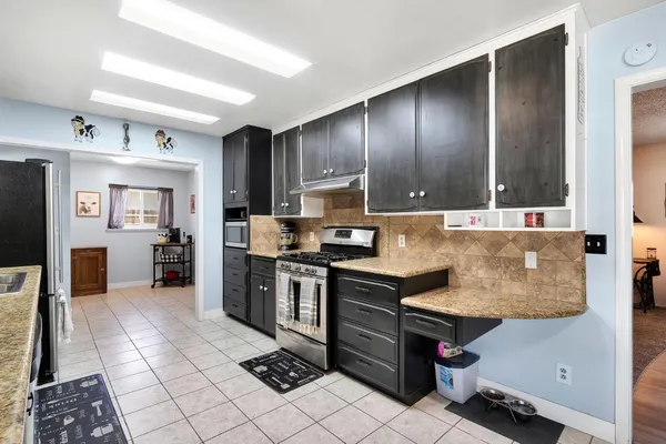 $525,000 | 2461 16th Avenue, Kingsburg, CA 93631
