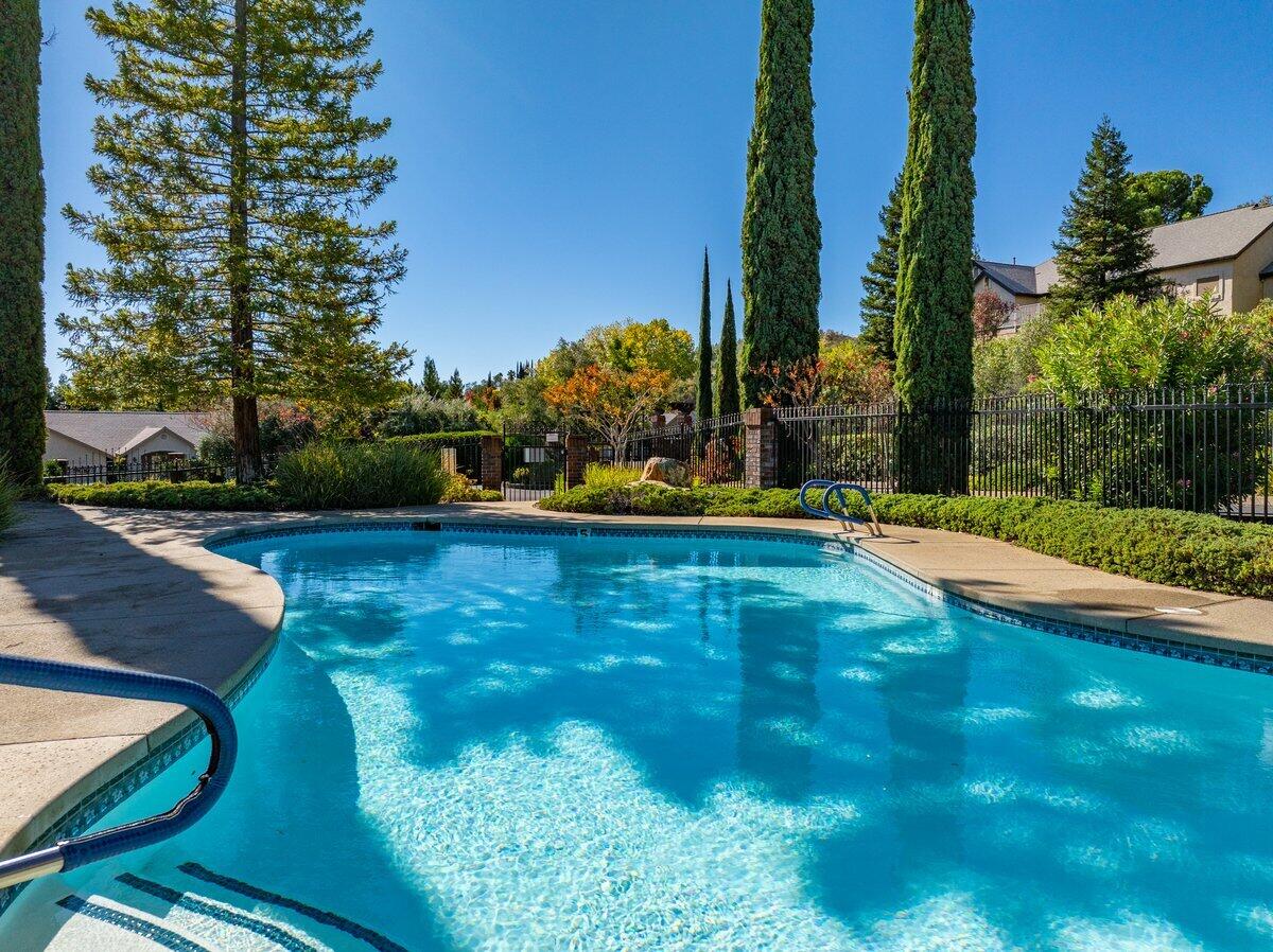 3197 Pinot Path Redding, CA 96001 - Photo 4 of 64 The Knolls - E-11 - Swimming Pool
