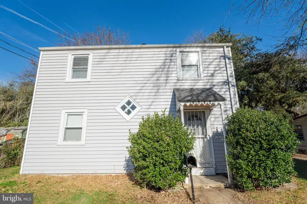 $2,100 | 2409 Greeley Place, Hyattsville, MD 20785