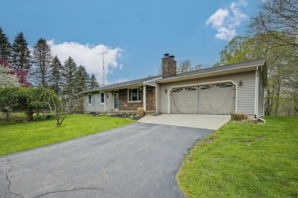 $440,000 | 6950 Lacey Lake Road, Bellevue, MI 49021