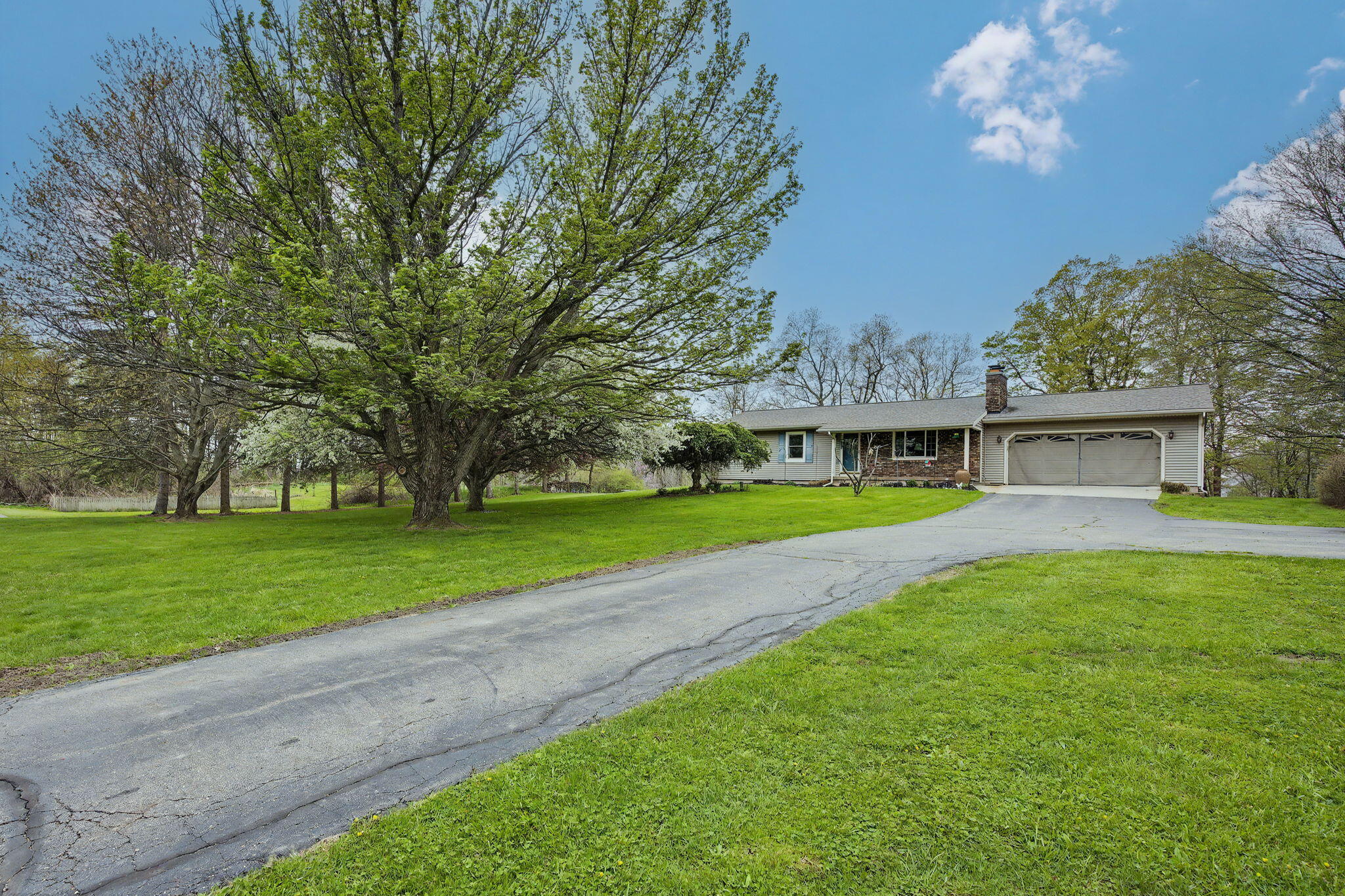 6950 Lacey Lake Road Bellevue, MI 49021 - Photo 3 of 53 2-web-or-mls-CQ1A7698