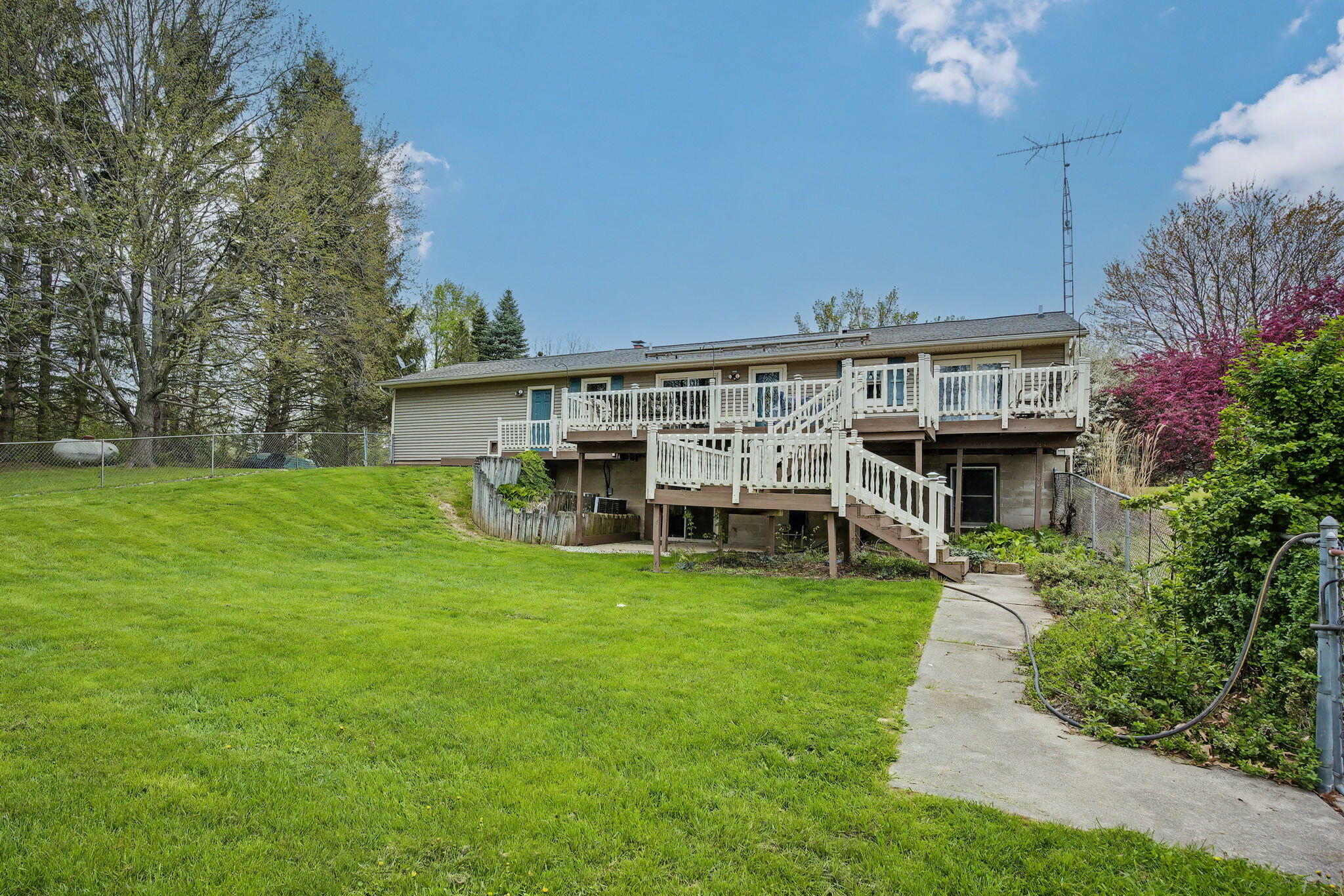 6950 Lacey Lake Road Bellevue, MI 49021 - Photo 39 of 53 39-web-or-mls-CQ1A7721