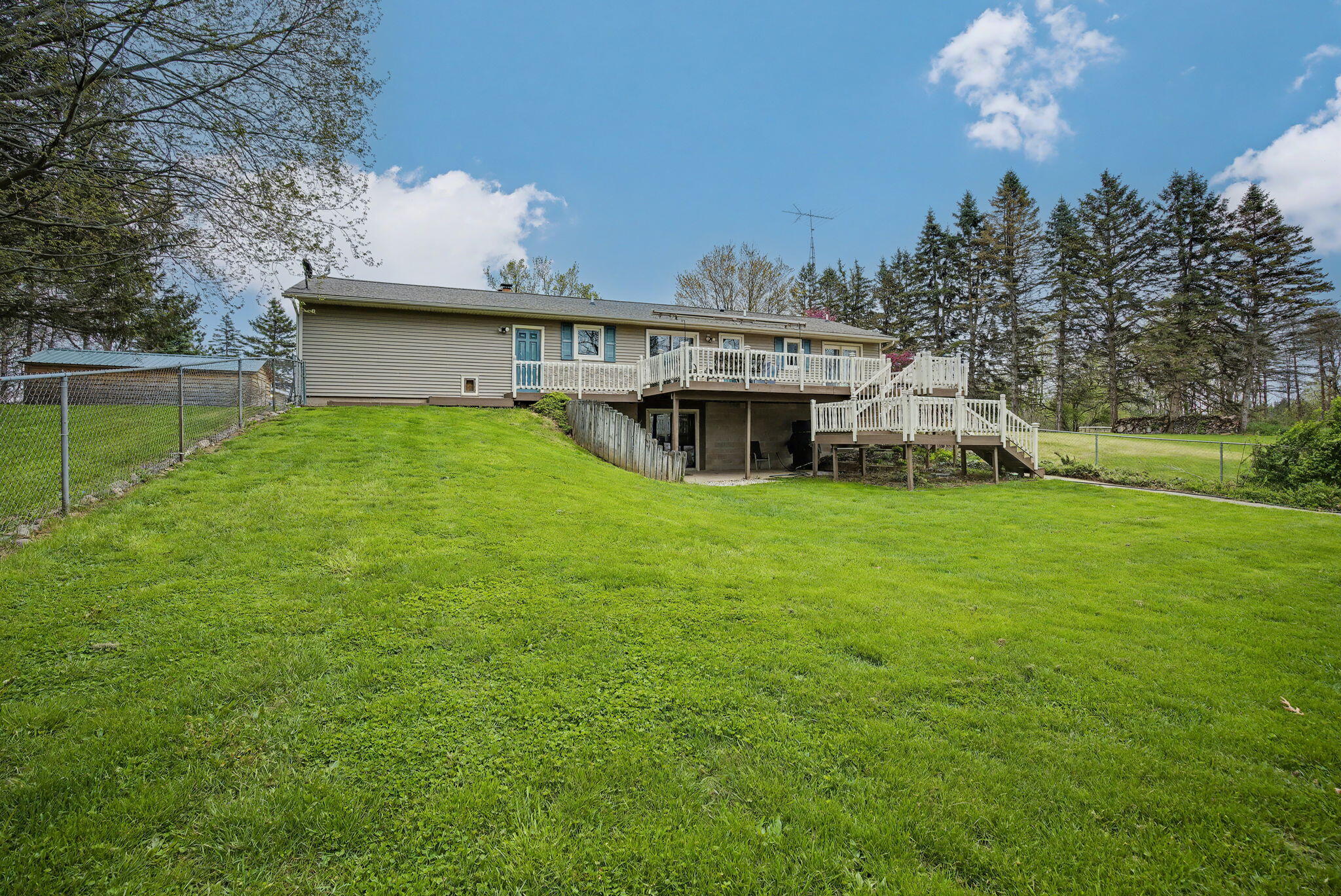 6950 Lacey Lake Road Bellevue, MI 49021 - Photo 41 of 53 38-web-or-mls-CQ1A7723