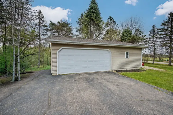 $440,000 | 6950 Lacey Lake Road, Bellevue, MI 49021