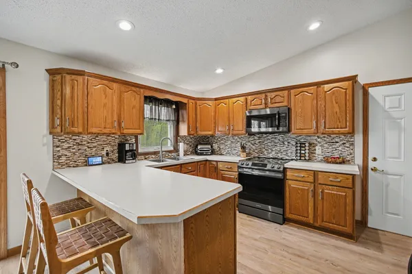 $440,000 | 6950 Lacey Lake Road, Bellevue, MI 49021